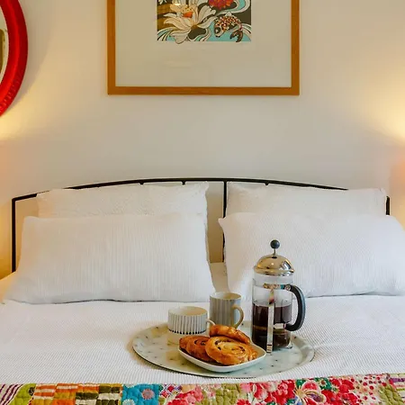 بيت للعطل 1 Bed In York 87323 *