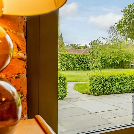 度假居 1 Bed In York 87323 *